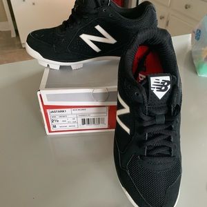 New Balance Baseball cleats
